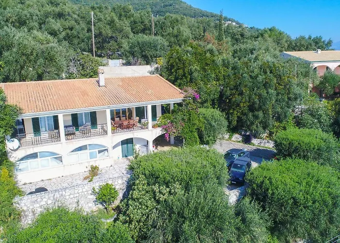 Vilă Natasha Katávolos