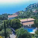 Villa Natasha *